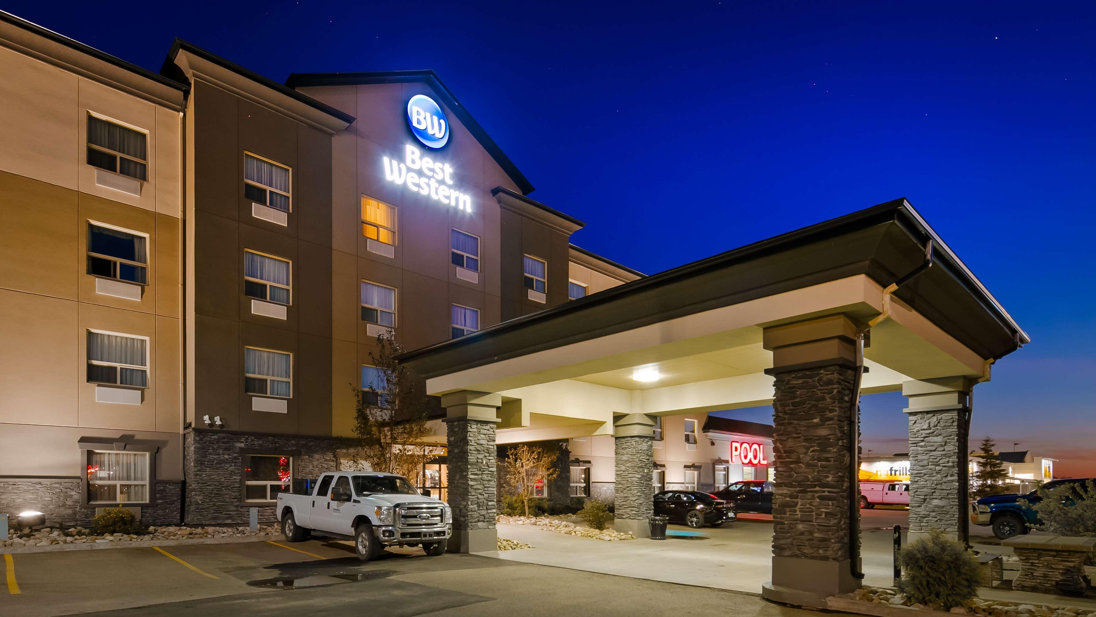 Best Western Wainwright Inn & Suites Zewnętrze zdjęcie