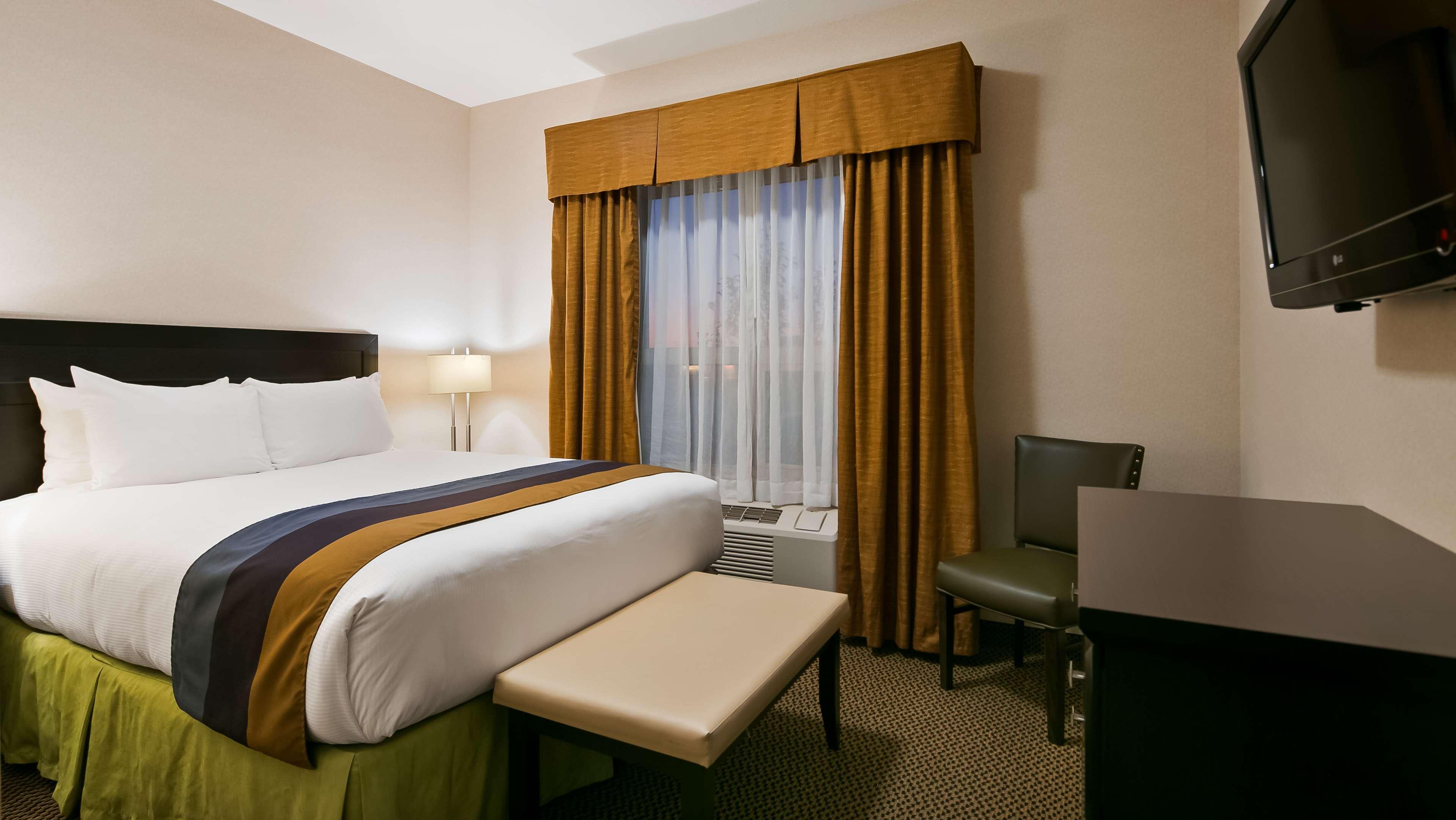 Best Western Wainwright Inn & Suites Zewnętrze zdjęcie