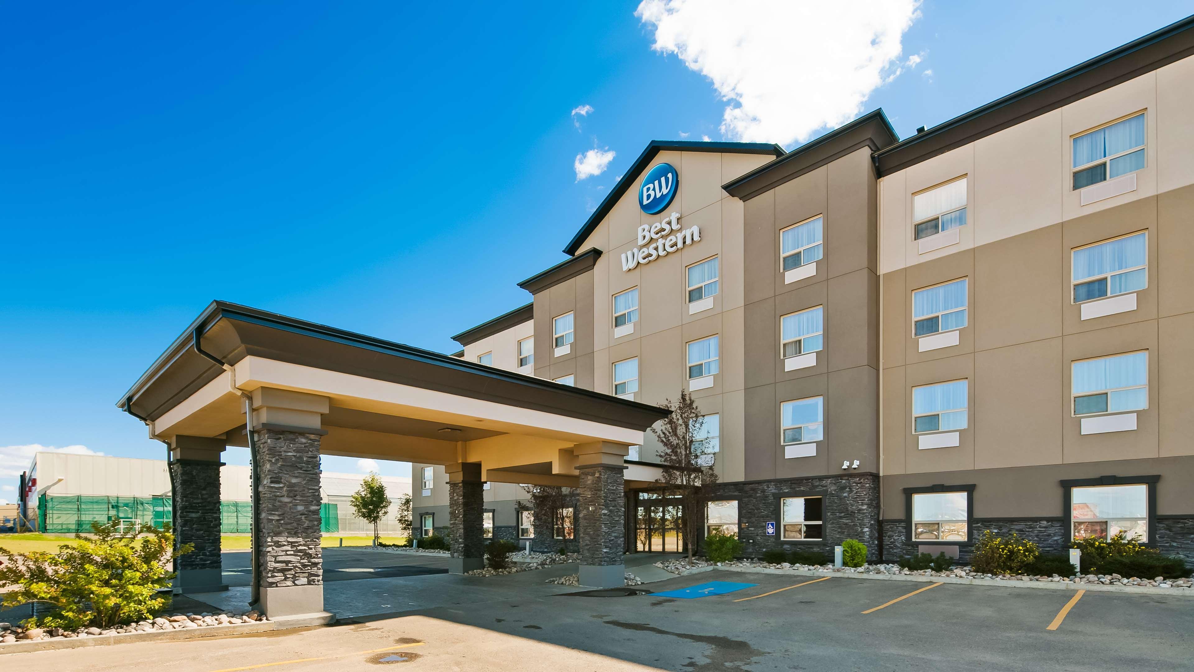 Best Western Wainwright Inn & Suites Zewnętrze zdjęcie