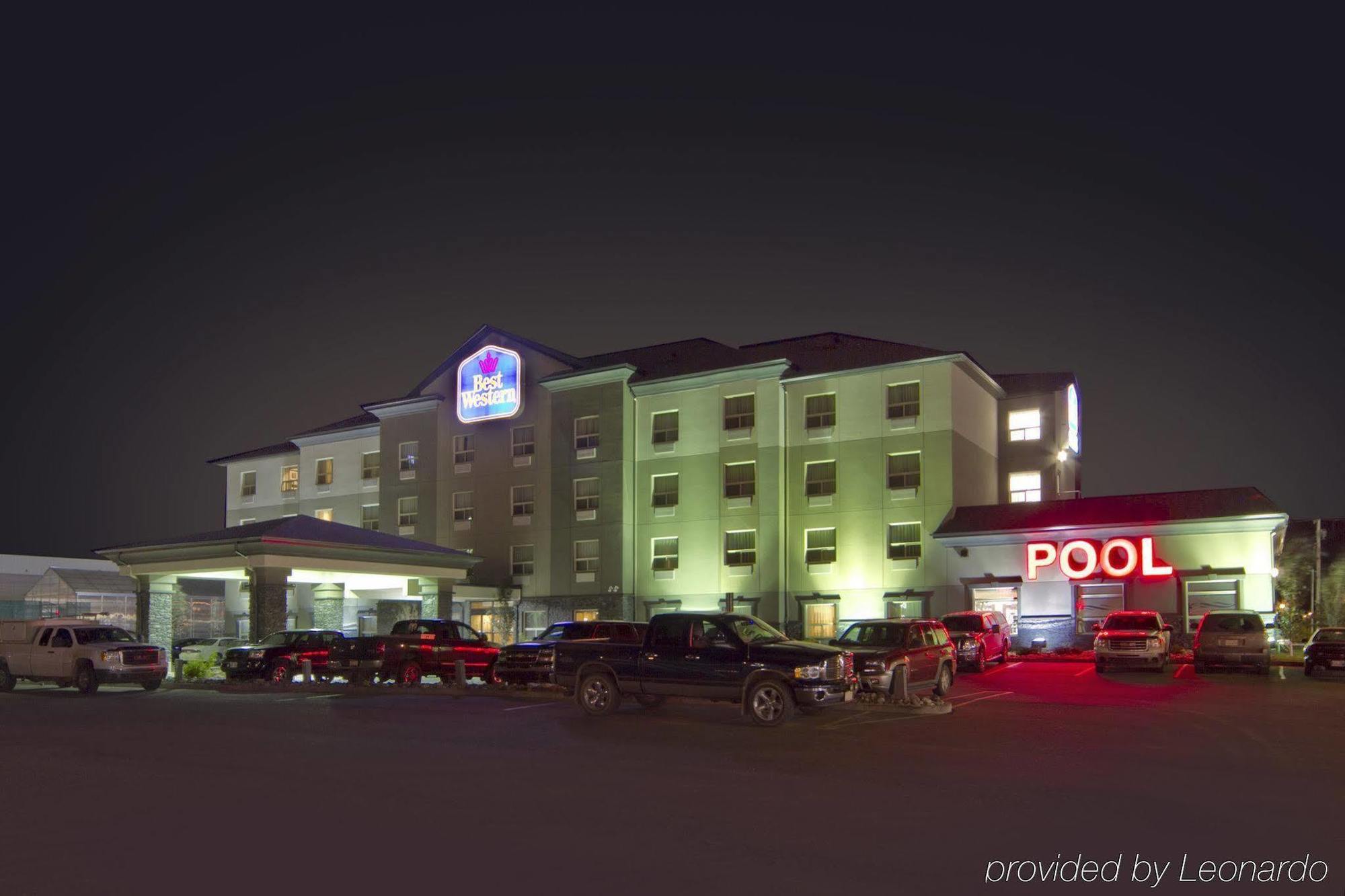 Best Western Wainwright Inn & Suites Zewnętrze zdjęcie