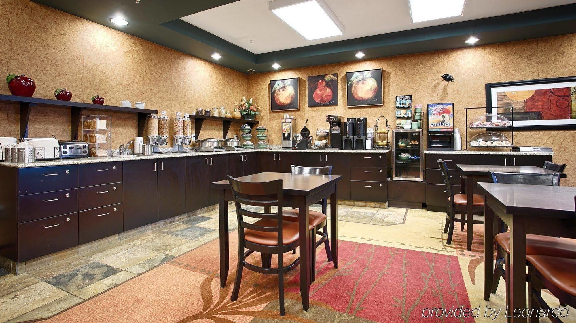 Best Western Wainwright Inn & Suites Zewnętrze zdjęcie